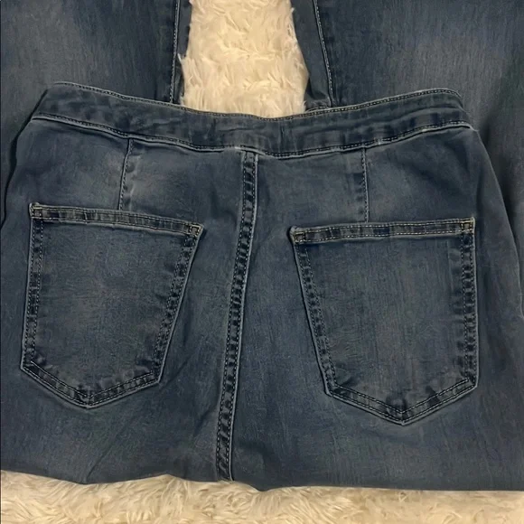 We The Free Indigo Wide Leg Jeans - Picture 4 of 8